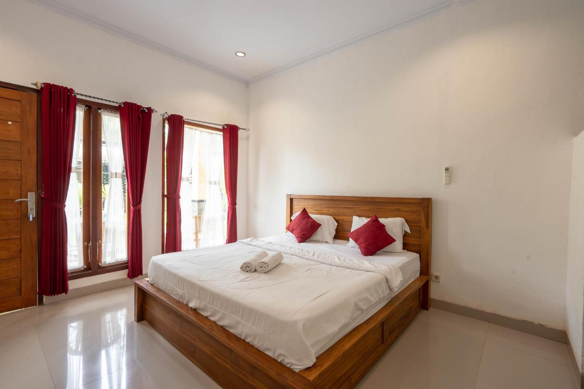 Omah Nusa Villa Redpartner Toyapakeh Buitenkant foto