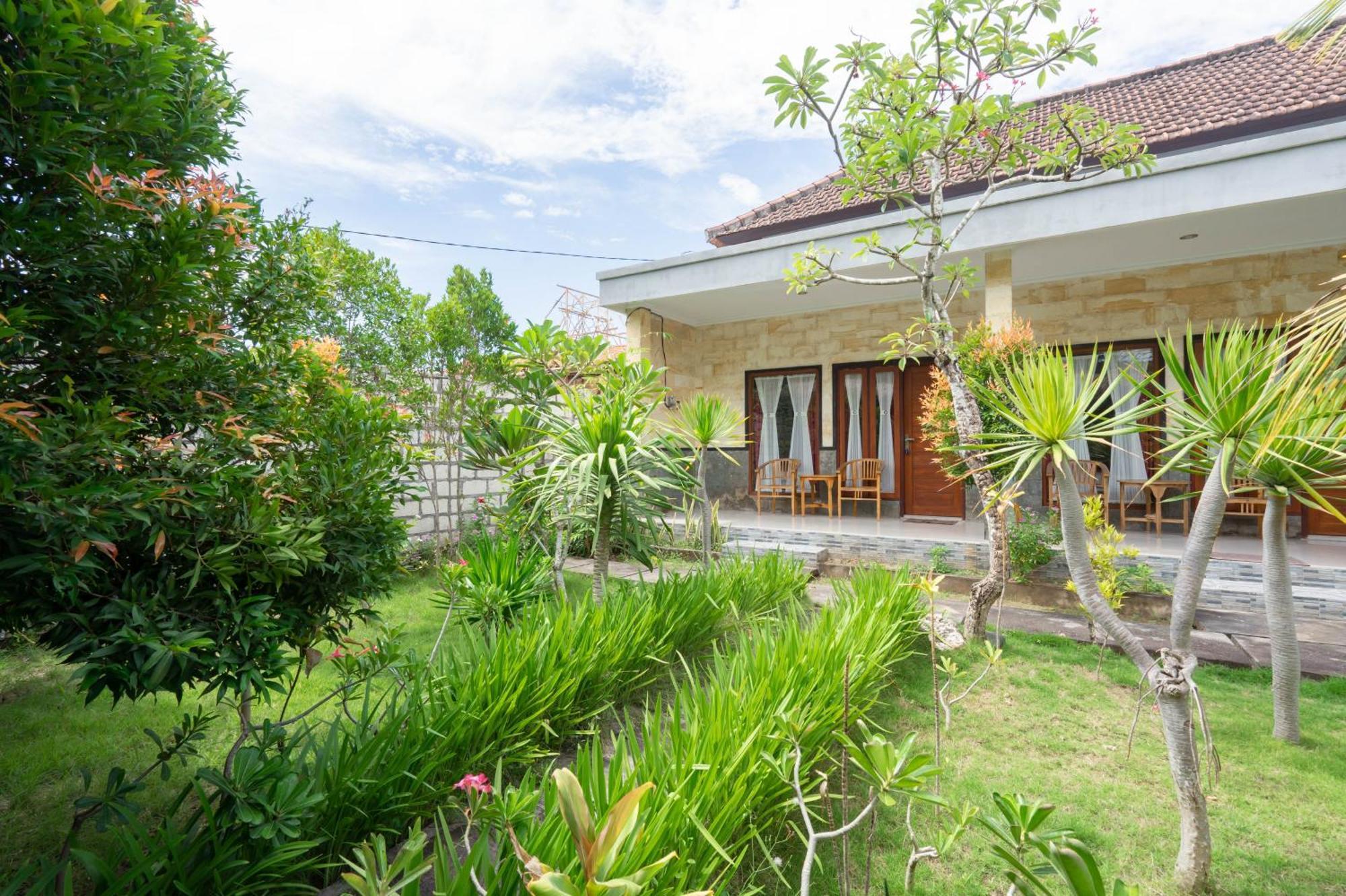 Omah Nusa Villa Redpartner Toyapakeh Buitenkant foto