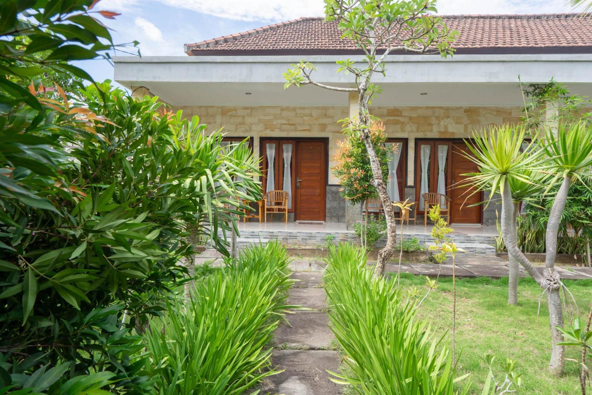 Omah Nusa Villa Redpartner Toyapakeh Buitenkant foto